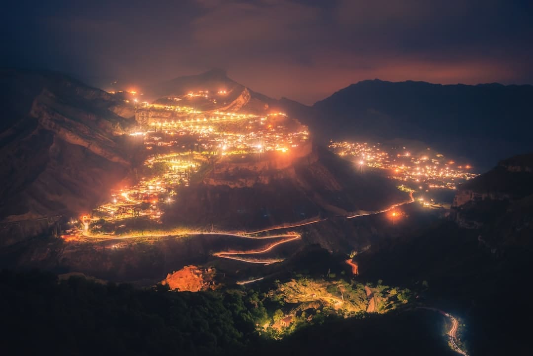 告五人第四张创造专辑《咱们就像那些要命的傻瓜》走进歌迷心中 回归Live House巡演